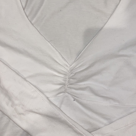 BRANDY MELVILLE top :) - Picture 4 of 5